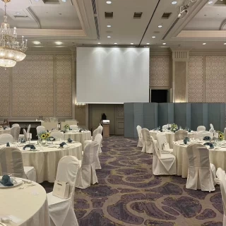 200名収容できる会場です