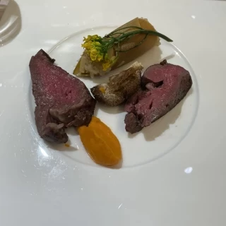 お肉料理