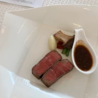 お肉を試食しました
