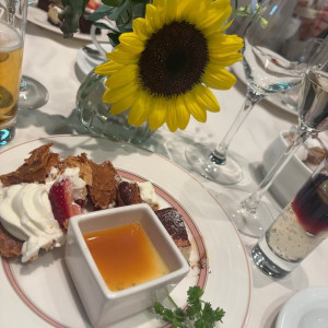 向日葵がテーブルに華を添えてくれました。|682697さんの北野異人館 旧クルペ邸の写真(2538345)