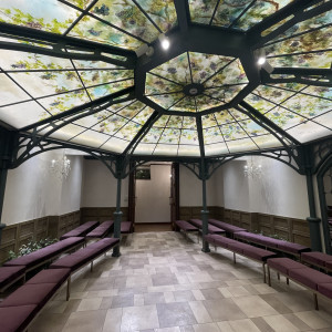 天井がステンドグラスの円形のチャペル|682701さんのアニバーサリーアン 恵比寿の写真(1962867)