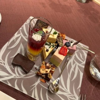 デザートビュッフェ