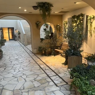 チャペルから披露宴会場までの通路