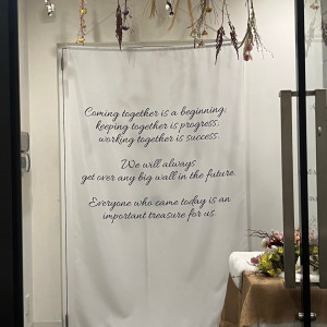 入口からオシャレ！
ウェルカムボードも作成してくれます。|683370さんのWedding Space Lover’s Mahalo（ラバーズ マハロ）の写真(1969197)
