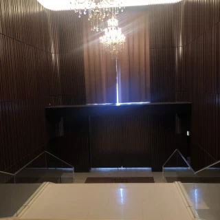 チャペルから出てきてからの大階段