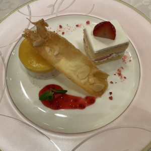 デザート、ウェディングケーキ|683534さんのシェラトングランドホテル広島の写真(2051502)