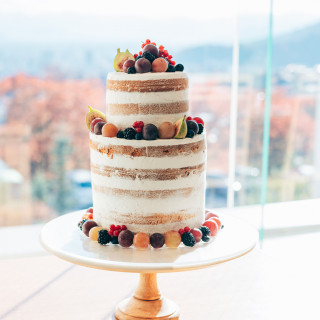 秋婚にぴったりなぶどうのケーキ