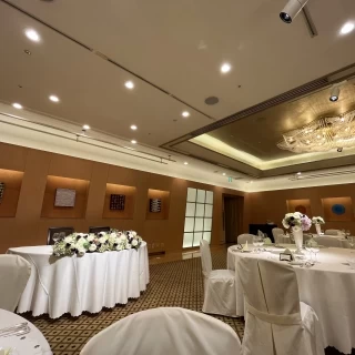 披露宴会場横から