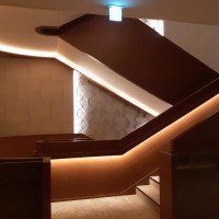階段もライン照明でおしゃれな写真が撮れるみたいです。