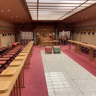 神殿会場の正面