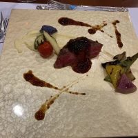 メインの肉料理