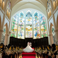 迫力のあるステンドグラス