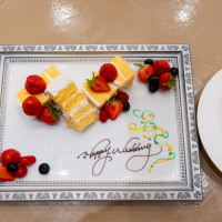 新郎新婦のテーブルに運ばれました