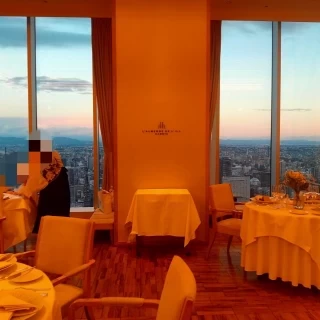 ナイトウエディング
式が始まる前の夕暮れの景色