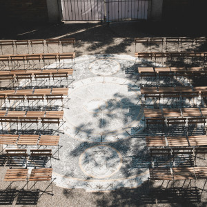 2階から撮った挙式会場！木の椅子が可愛くてオシャレ！|684867さんのノビアノビオの写真(1980682)