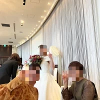 参列者の席と近くすぐに写真撮れました