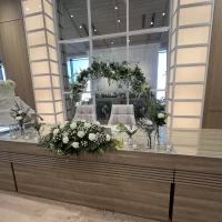 披露宴会場1
メインテーブル