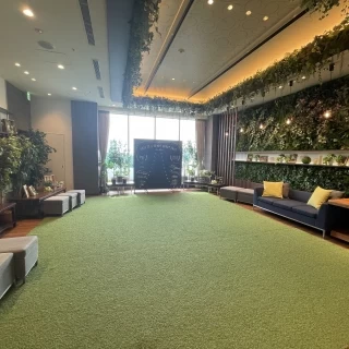 披露宴会場に入る前にある室内ガーデン