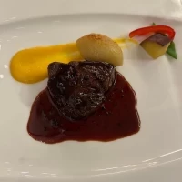 牛肉のステーキ