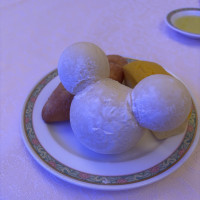 ミッキーの形のパン