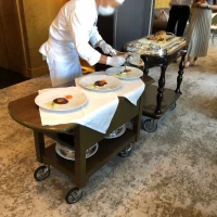 料理はその場で提供