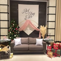 メインテーブルはクリスマスコーディネート