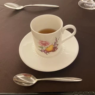 食後の上品な紅茶
