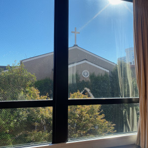 披露宴会場の窓から見える景色|686233さんの南青山サンタキアラ教会の写真(1992437)