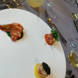 エビのお料理、わいわい食べ比べして盛り上がりました