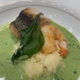 お魚料理です