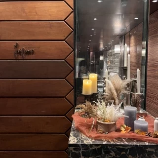 披露宴会場の扉