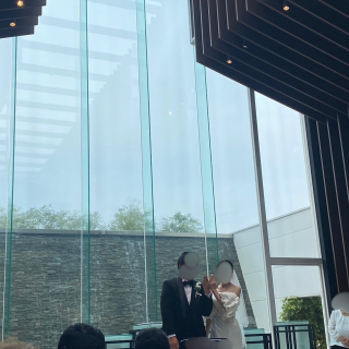 天井が広くて開放感ある挙式会場