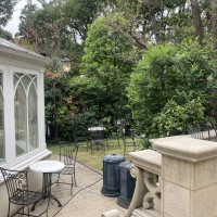 外のちょっとしたスペース