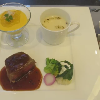 試食