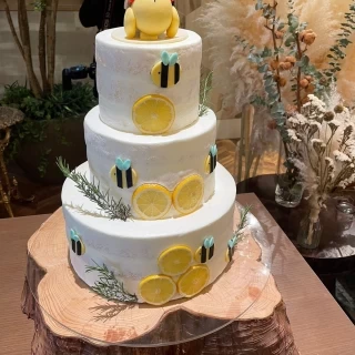プーさんをモチーフにしたオリジナルケーキ