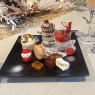 デザート、クリスマス仕様で可愛くしてもらえた