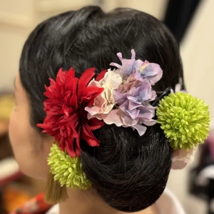 プラン内の髪飾り(造花)色打掛に良く合い綺麗にまとまりました|687783さんのホテルマリターレ創世 佐賀の写真(2166208)