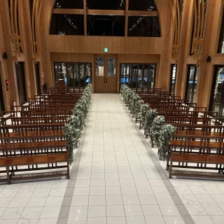 天井が高く広い挙式会場でした