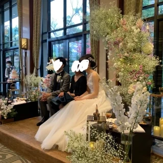 新郎新婦のソファ