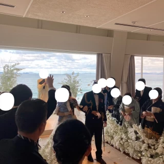 フラワーシャワーの開始直後です。