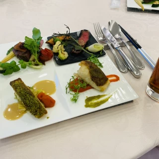 和食と洋食どちらも入っているのでどんな方にも喜んでもらえる。