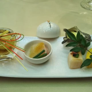 試食