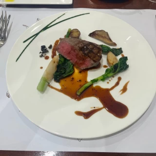 メイン料理。美味しかったです。