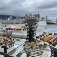 デッキでは大満足のデザートビュッフェがありました