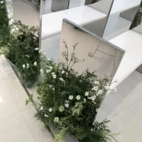 チャペルのキレイな椅子です。