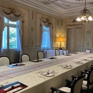 会食会場
