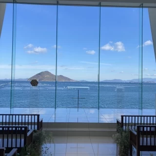 海がよく見える。