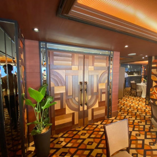 披露宴会場のドア