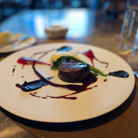 メインのお肉。柔らかくてとても美味でした