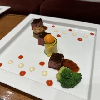 お肉料理